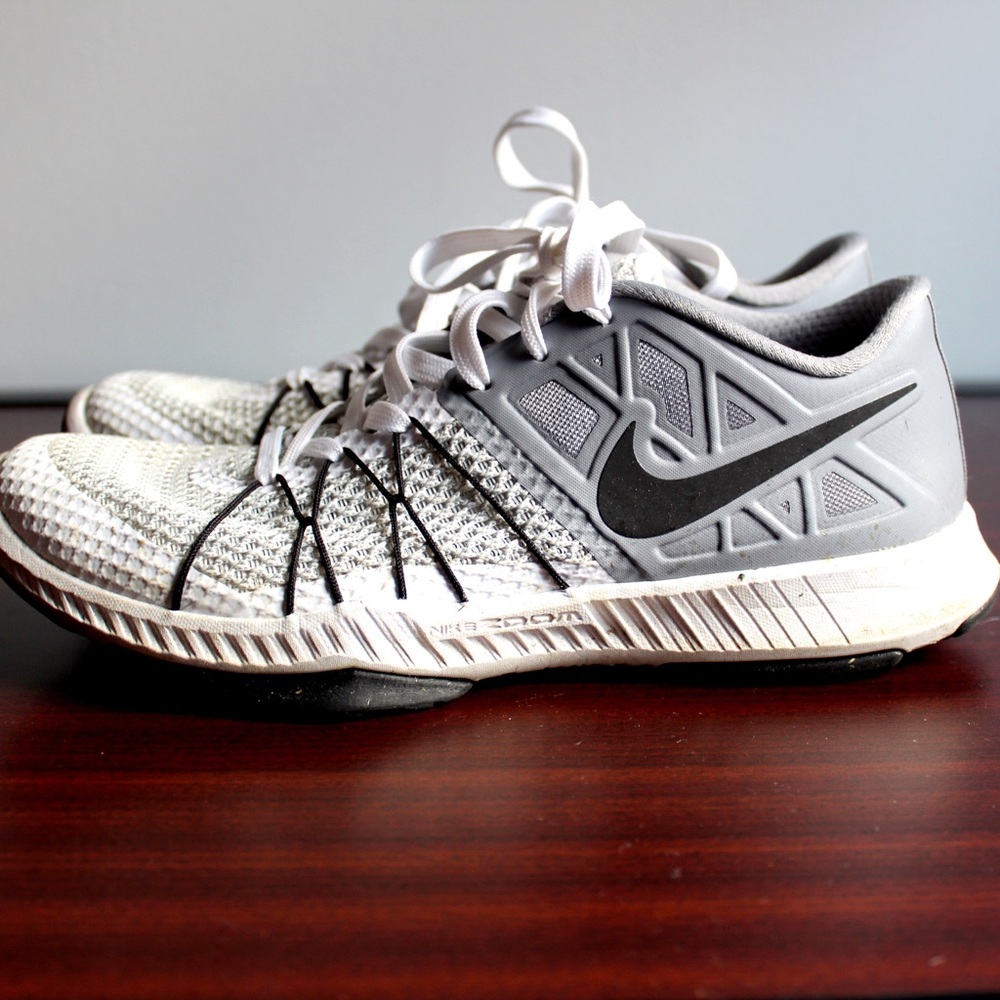 Nike Tennis Shoes